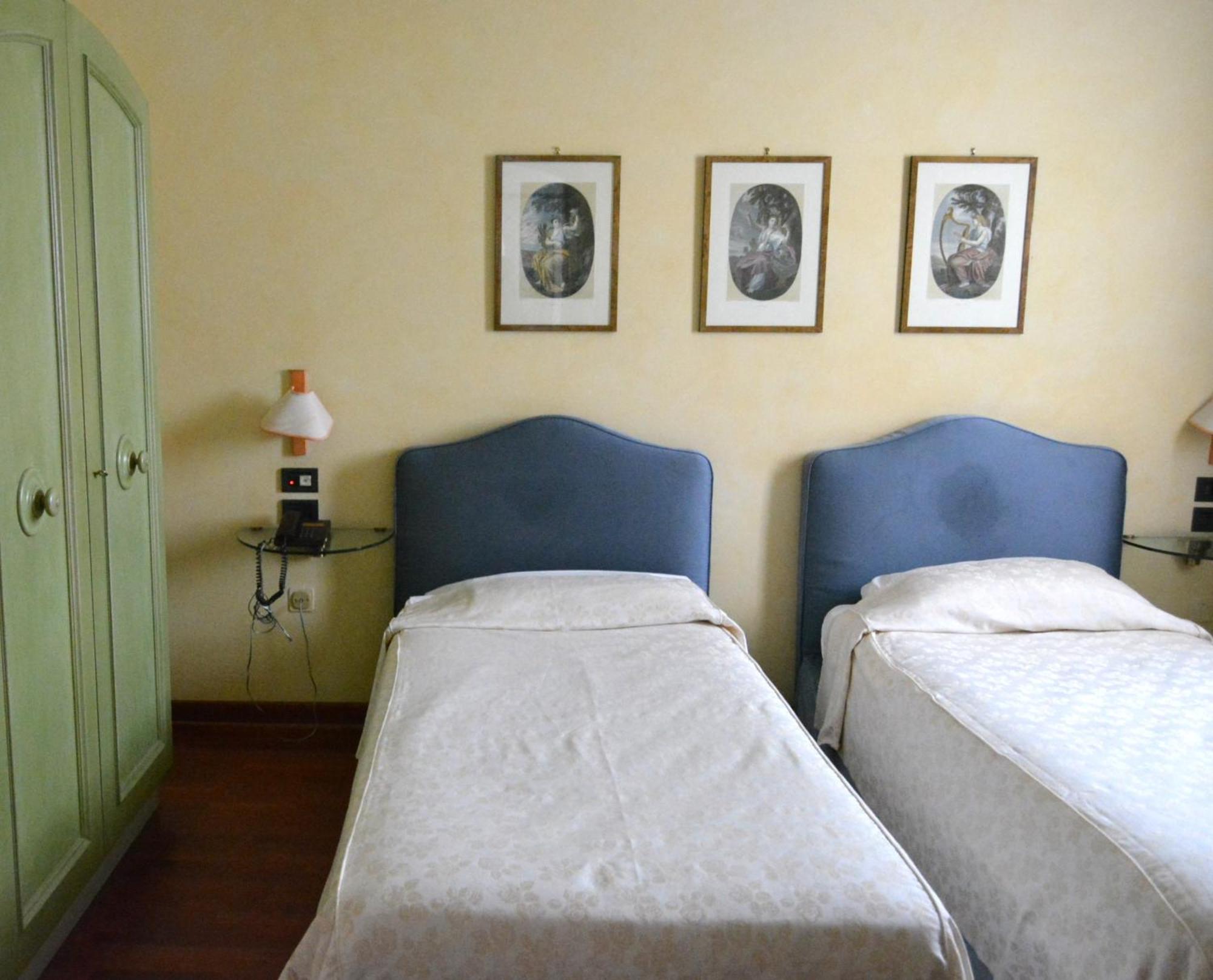 Hotel La Torre Torreglia Екстериор снимка