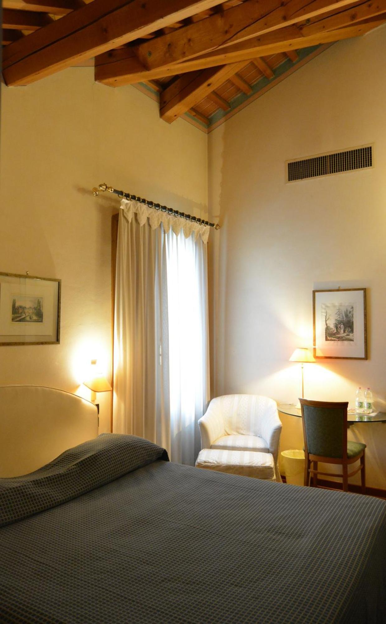 Hotel La Torre Torreglia Екстериор снимка