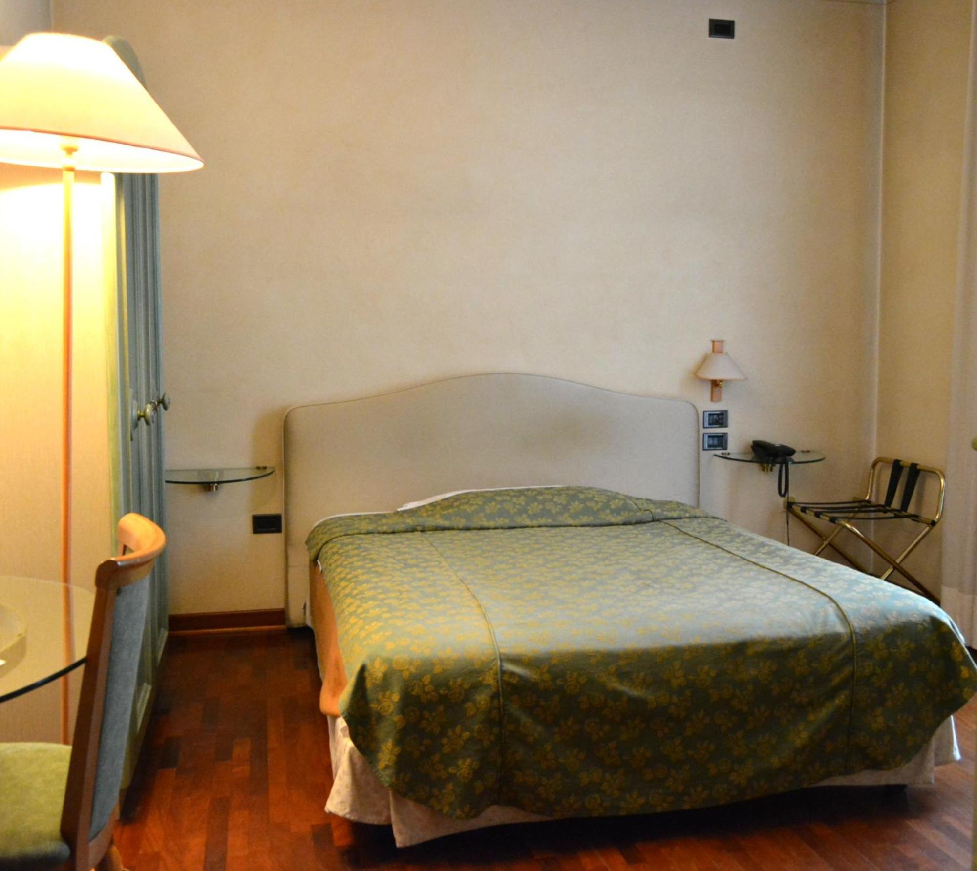 Hotel La Torre Torreglia Екстериор снимка