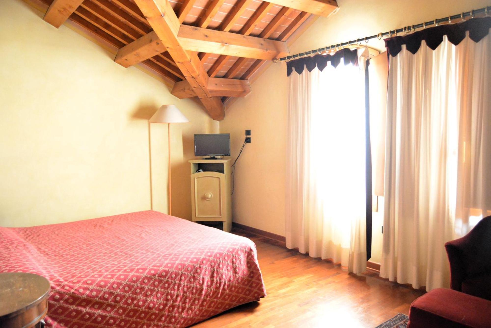 Hotel La Torre Torreglia Екстериор снимка