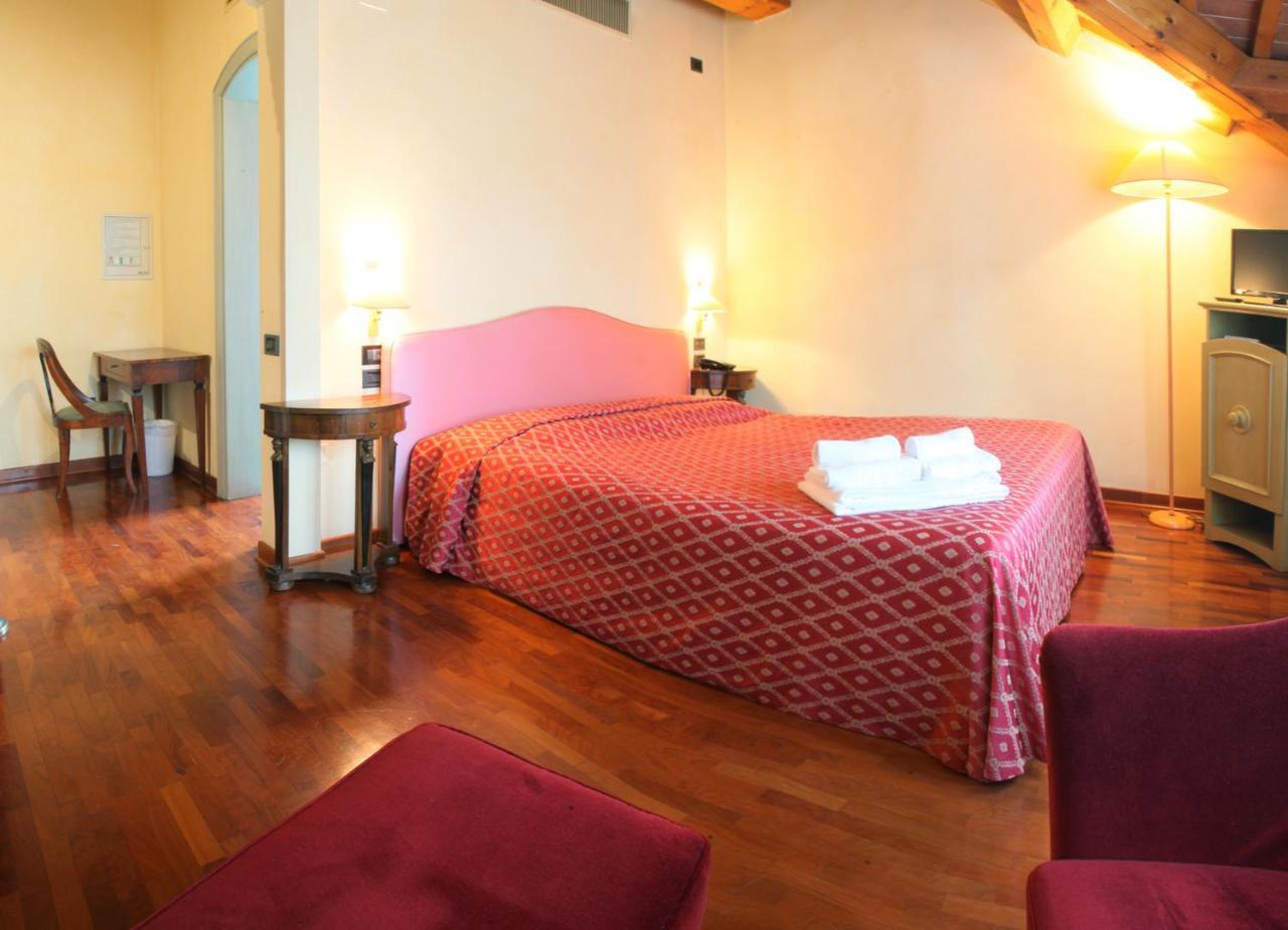 Hotel La Torre Torreglia Екстериор снимка